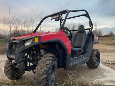 2015 Polaris RZR 570, красный, 434000 рублей, вид 1