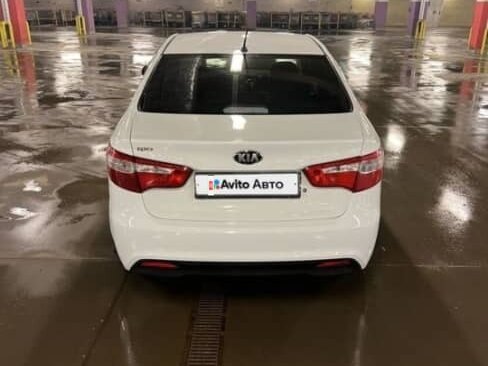 2014 Kia Rio III, белый, 640000 рублей - вид 5