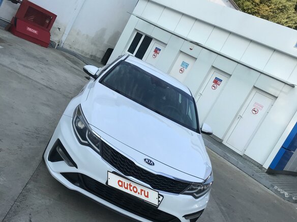 2019 Kia Optima IV Рестайлинг, белый, 2500000 рублей - вид 8