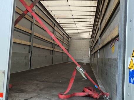 2019 Schmitz Cargobull SCS, серебристый, 3200000 рублей, вид 1