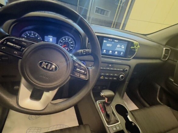 2019 Kia Sportage IV Рестайлинг, серебристый, 1650000 рублей - вид 10
