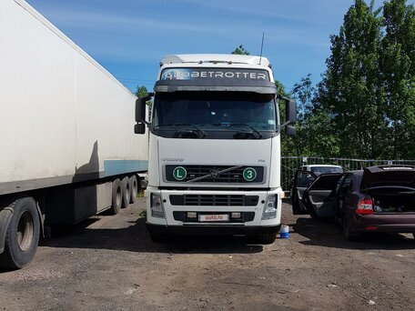2008 Volvo FH, белый, 3500000 рублей, вид 3