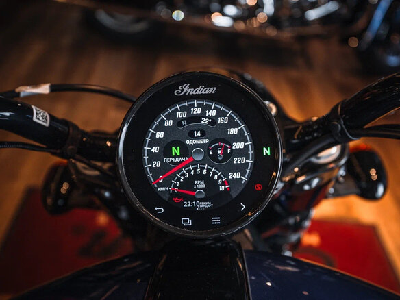 2026 Indian Scout, серый, 2390000 рублей - вид 17