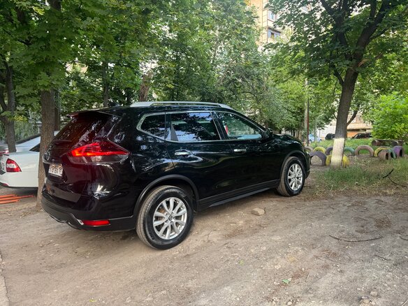 2017 Nissan Rogue II Рестайлинг, чёрный, 1999999 рублей - вид 4