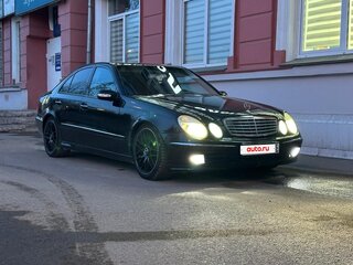 2002 Mercedes-Benz E-Класс 320 III (W211, S211), чёрный, 900000 рублей, вид 1