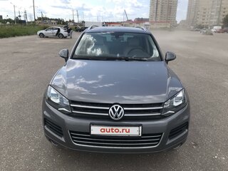 2010 Volkswagen Touareg II, серый, 2200000 рублей, вид 1