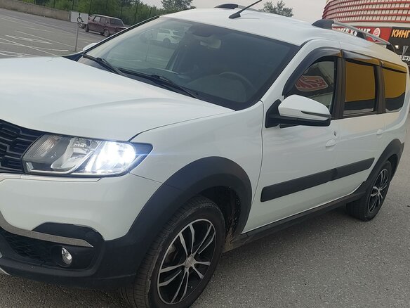 2021 Lada (ВАЗ) Largus Cross I Рестайлинг, белый, 1600000 рублей - вид 8