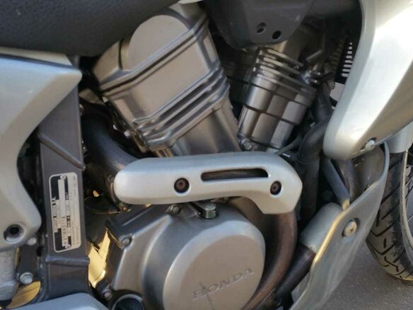 2004 Honda XL650V Transalp, серебристый - вид 1