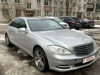 2011 Mercedes-Benz S-Класс 350 V (W221) Рестайлинг, серебристый, 1600000 рублей, вид 3