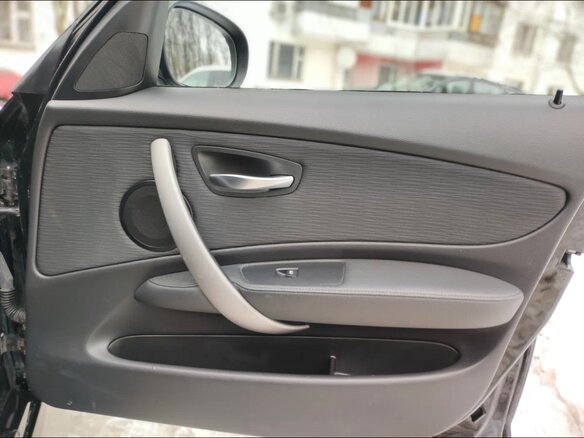 2010 BMW 1 серии 116i I (E81/E82/E87/E88) Рестайлинг, чёрный, 690000 рублей - вид 22