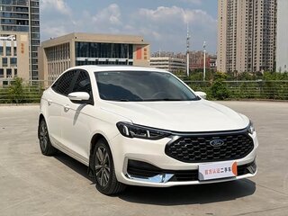 2022 Ford Escort VI Рестайлинг 2, белый, 950000 рублей, вид 3