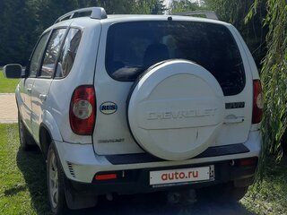 2012 Chevrolet Niva I Рестайлинг, белый, 500000 рублей, вид 2