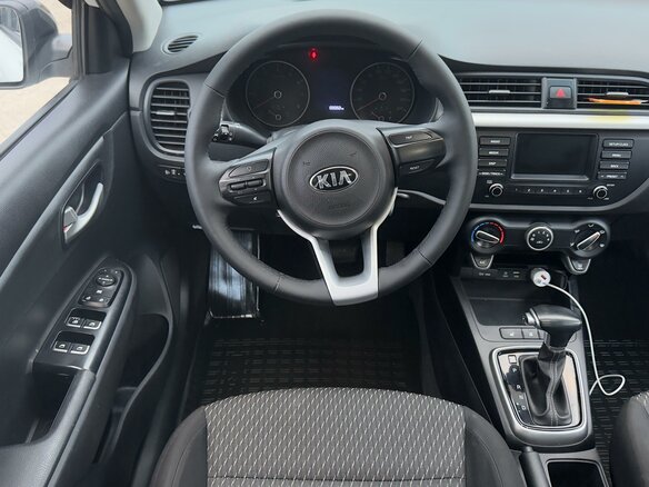 2018 Kia Rio IV, белый, 1550000 рублей - вид 17