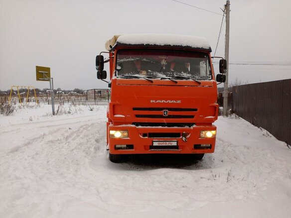 2017 КамАЗ 6520, оранжевый, 2700000 рублей - вид 2