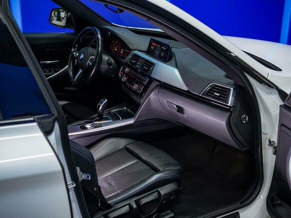 2020 BMW 3 серии 320i xDrive VI (F3x) Рестайлинг, белый - вид 12