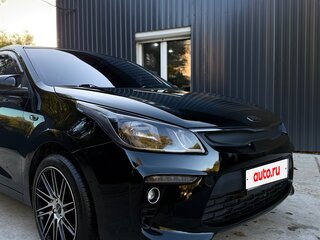 2017 Kia Rio IV, чёрный, 1350000 рублей, вид 4
