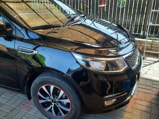 2017 Kia Rio III Рестайлинг, чёрный, 1100000 рублей, вид 5