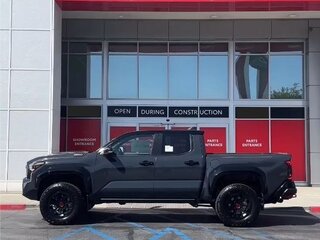 2025 Toyota Tacoma IV, серый, 10079242 рублей, вид 3