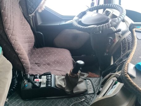 2008 Renault Premium, красный, 5500000 рублей, вид 2