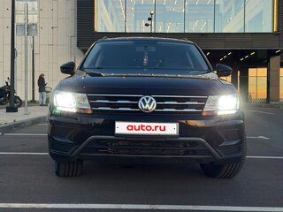 2020 Volkswagen Tiguan Allspace II, чёрный, 2770000 рублей, вид 2