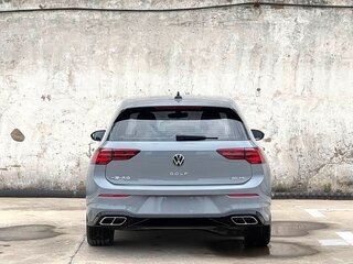 2022 Volkswagen Golf VIII, серый, 2190900 рублей, вид 5
