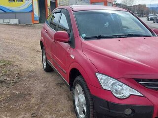 2005 SsangYong Actyon 4-speed I, красный, 560000 рублей, вид 5