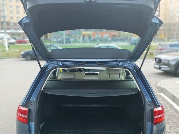 2018 Volkswagen Passat DSG7 B8, голубой, 2450000 рублей - вид 15