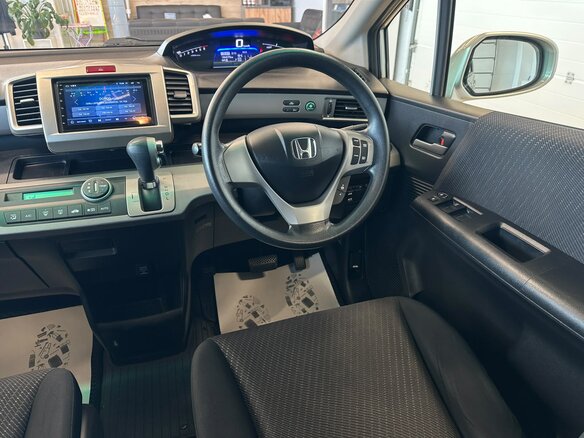 2012 Honda Freed I Рестайлинг, серый, 1249999 рублей - вид 15