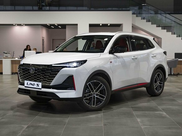 2026 Changan UNI-S I, белый, 3259900 рублей