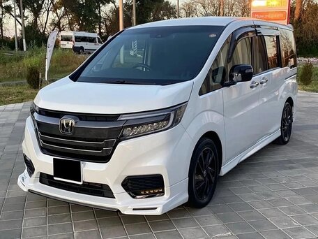 Honda Stepwgn V Рестайлинг