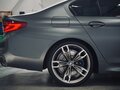 2019 BMW 5 серии M550i xDrive VII (G30/G31/G38), чёрный, 5990000 рублей - вид 3
