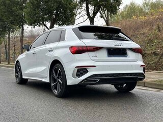 2021 Audi A3 Sportback 35 TFSI IV (8Y), белый, 1687000 рублей, вид 4