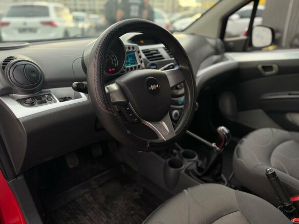 2011 Chevrolet Spark III, красный, 460000 рублей - вид 12