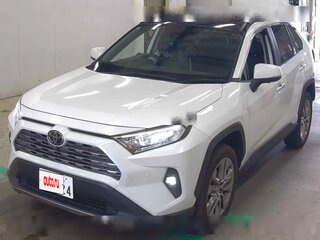 2024 Toyota RAV4 V (XA50), белый, 4300000 рублей, вид 1