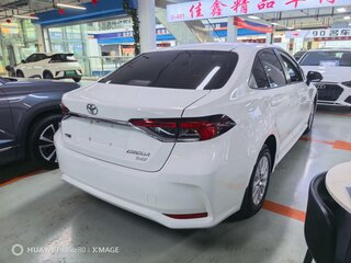 2022 Toyota Corolla XII (E210), белый, 1700000 рублей, вид 5