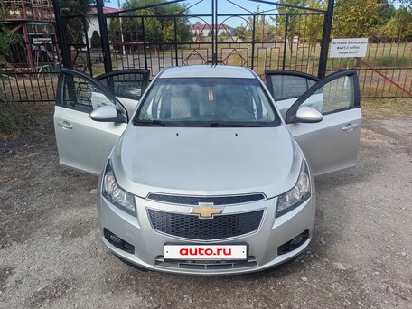 2012 Chevrolet Cruze I, серебристый, 825000 рублей, вид 5