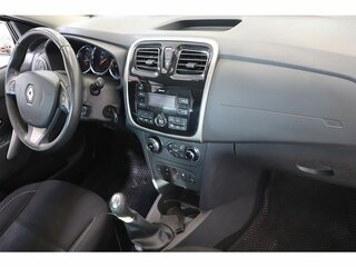 2017 Renault Sandero II, чёрный, 854700 рублей, вид 5