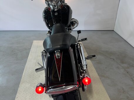 2009 Harley-Davidson CVO, пурпурный, 890000 рублей, вид 4
