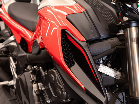 2026 QJMotor SRK 800, красный, 820000 рублей - вид 14