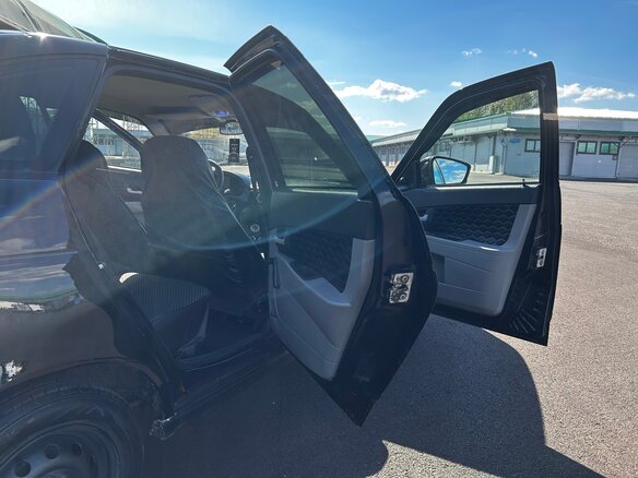 2008 Lada (ВАЗ) Priora I, чёрный, 310000 рублей - вид 18