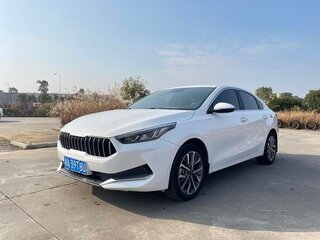 2021 Kia K3 II (China Market), белый, 1600000 рублей, вид 1