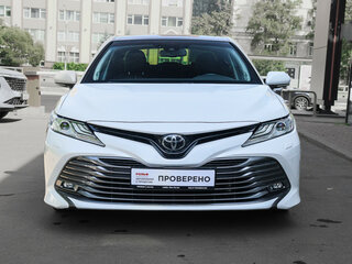 2020 Toyota Camry VIII (XV70), белый, 3150000 рублей, вид 2