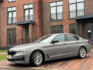 2021 BMW 5 серии 520d VII (G30/G31/G38) Рестайлинг, серый, 4150000 рублей, вид 3
