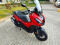 2025 Honda ADV350, красный - вид 2