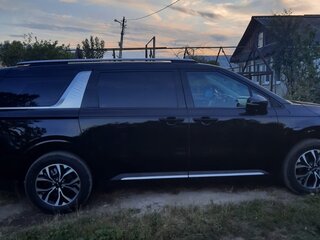 2023 Kia Carnival IV, чёрный, 5800000 рублей, вид 2