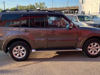 2011 Mitsubishi Pajero IV Рестайлинг 1, коричневый, 2100000 рублей, вид 5
