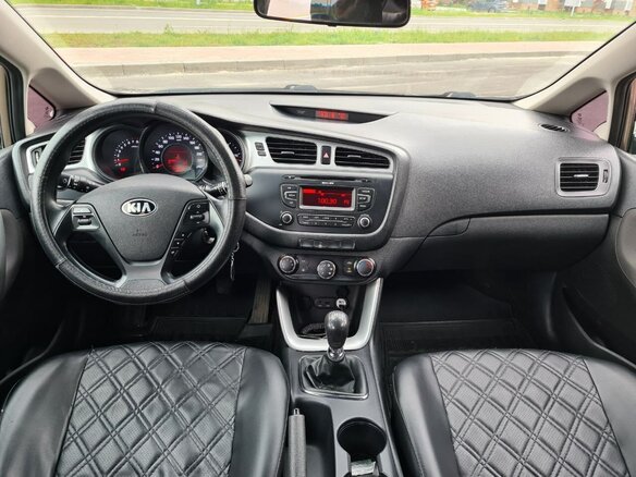 2013 Kia Ceed II, коричневый, 735000 рублей - вид 8