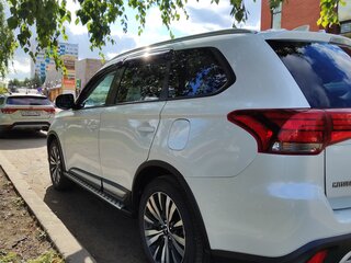 2018 Mitsubishi Outlander III Рестайлинг 2, белый, 2199000 рублей, вид 5
