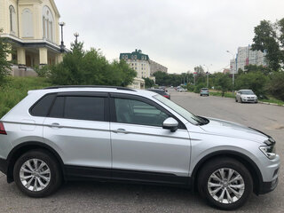 2019 Volkswagen Tiguan II, серебристый, 2000000 рублей, вид 3