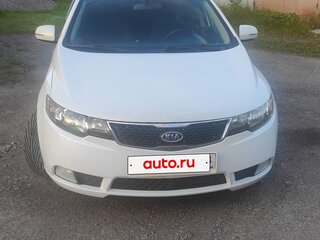 2010 Kia Cerato 6-speed II, белый, 620000 рублей, вид 1